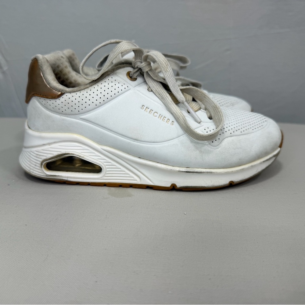 Skechers White Air Cushion Sneakers Girls Size 1 Memory Foam Casual Shoes